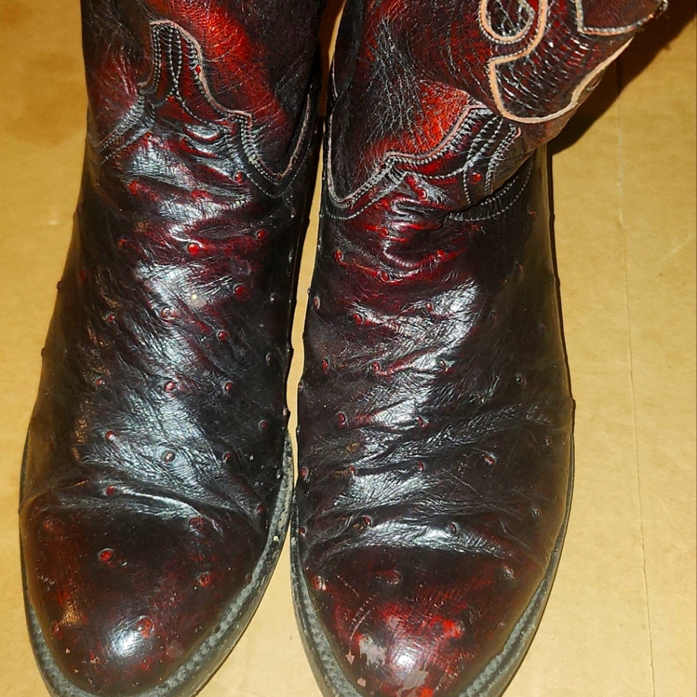 Vtg 7.5D luchesse black cherry/ black ostrich boots usa not ,the 1883 or 2000
